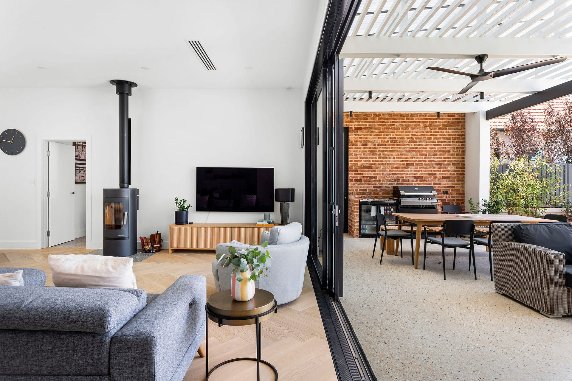 custom home renovation and extension