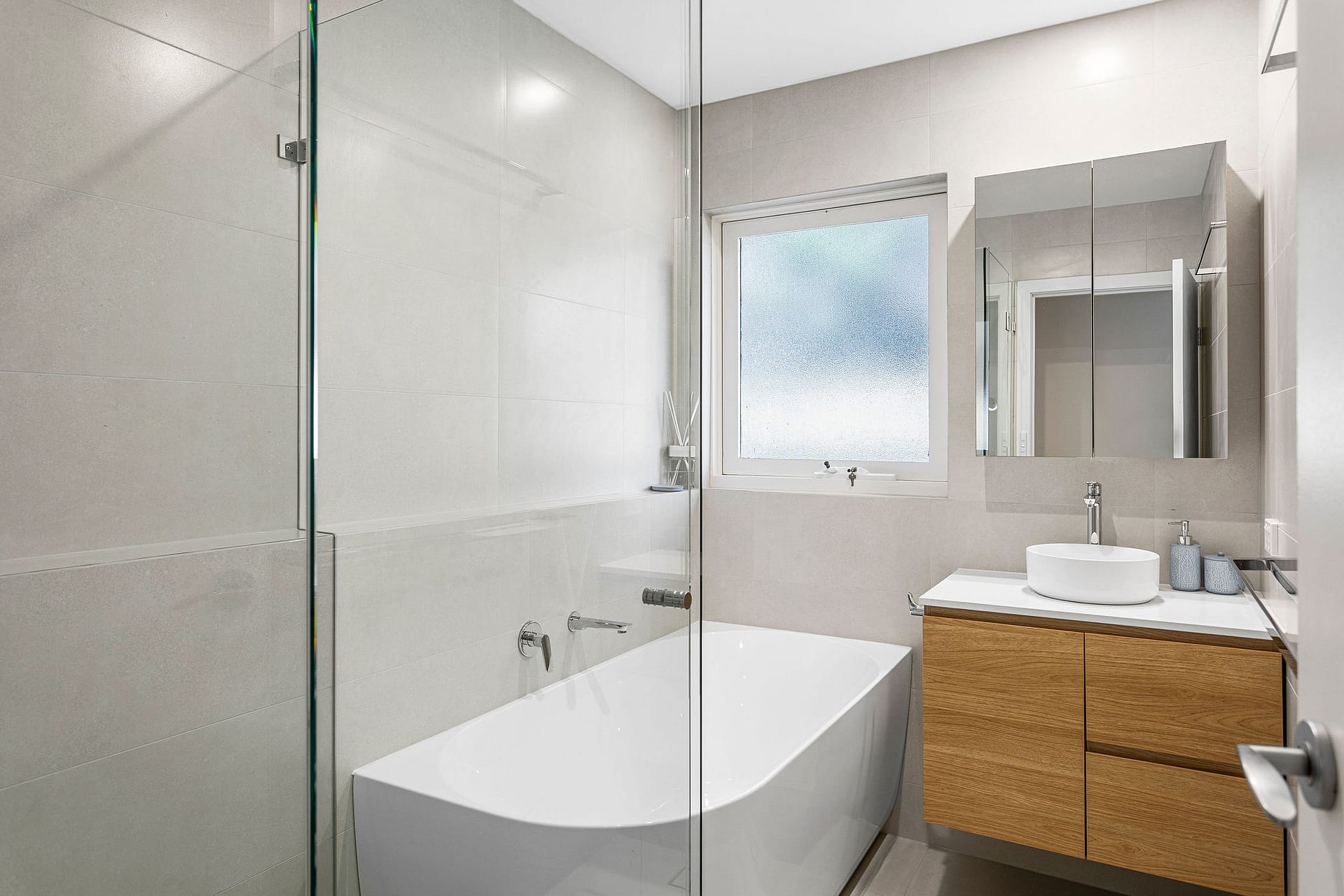 Wilkins main bathroom (4)